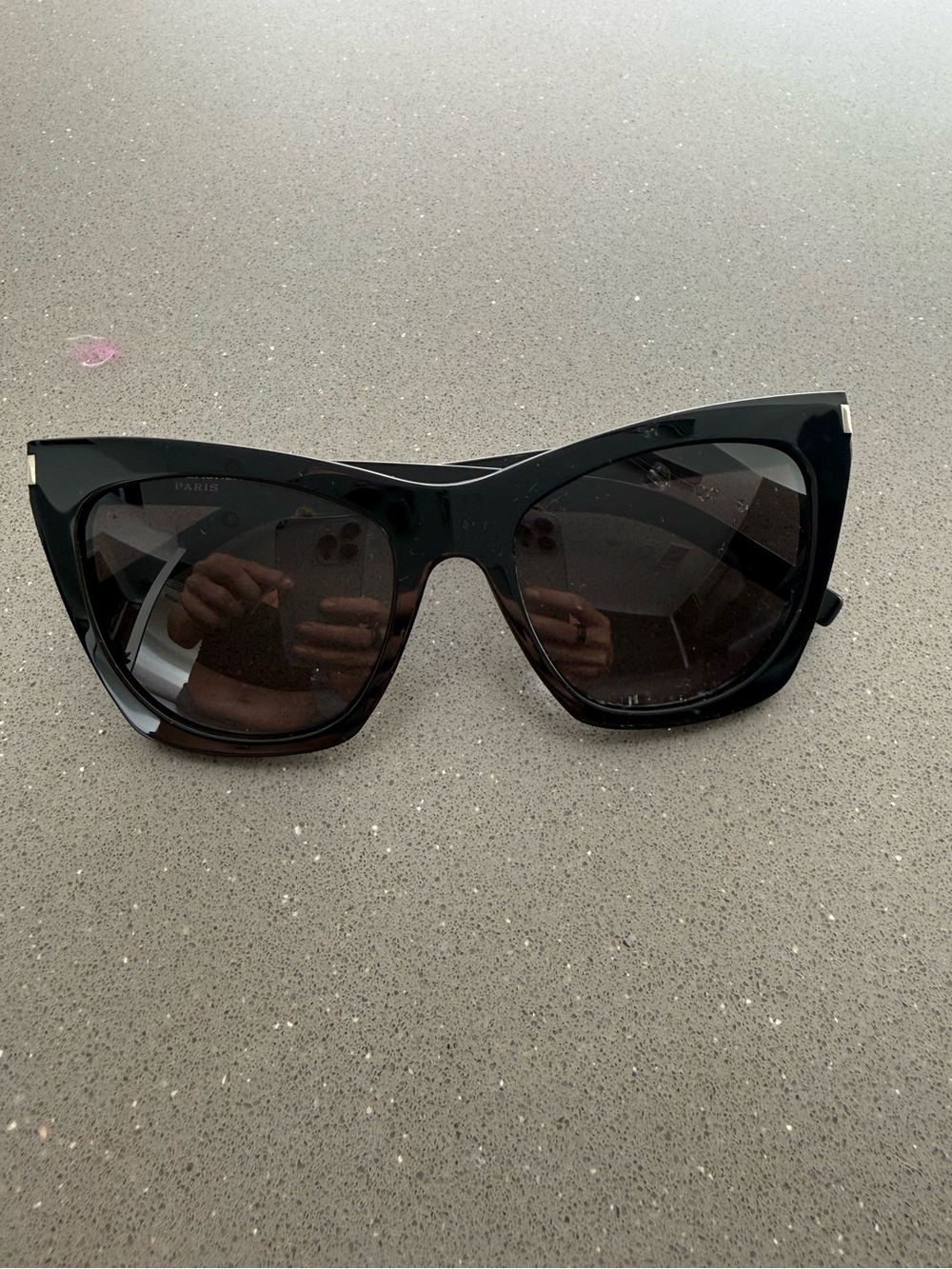 Classic Black Cat-Eye Sunglasses - Unbranded